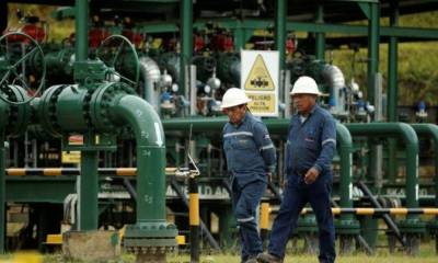  El sector petrolero nacional se ha visto afectado por el desplome de los precios del petróleo y la rotura de los oleoductos.Reuters.
