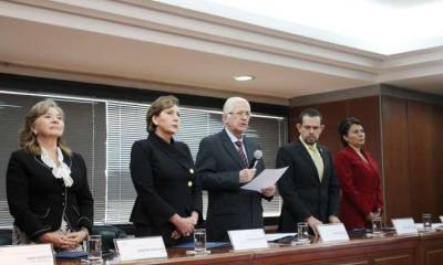 Miembros del Pleno de la Judicatura junto a la presidenta de la CNJ, Paulina Aguirre (segunda de la foto). Foto: La Hora