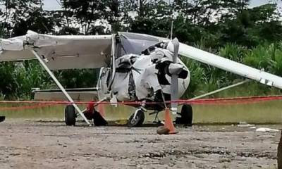 La avioneta de la compañía Aerosangay se accidentó a las 12:08 en la pista de Taisha, provincia de Morona Santiago. Foto: Cortesía Dirección General de Aviación Civil