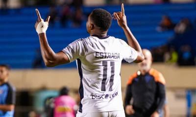 Michael Estrada anotó un gol en la victoria de Liga en el estadio Reina del Cisne / Foto: cortesía Liga 