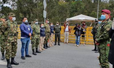 Ejércitos de Colombia y de Ecuador realizan operaciones fronterizas conjuntas para limitar la propagación del covid-19. Foto: Cortesía de la Gobernación del Carchi