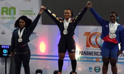 Neisi Dajomes y Tamara Salazar mantuvieron un duelo apasionante en el Panamericano de Levantamiento de Pesas/ Foto: Cortesía Deporte Total