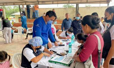 Fueron 315 brigadas médicas en las categorías de salud integral, visitas domiciliarias, salud escolar, atención comunitaria, control de vectores y vacunación / Foto: cortesía Petrocuador