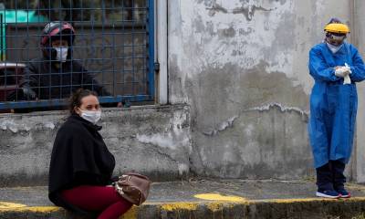 Ecuador suma 1.003 contagios en un día y acumula 216.083 positivos de covid / Foto: EFE
