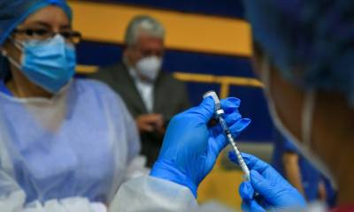 Ecuador suma 94 nuevos contagios de covid-19 y acumula 521.792 casos / Foto: EFE 