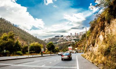 Pico y placa del 24 de abril de 2024 en Quito, placas terminadas en 5 y 6 no podrán circular / Foto: Shutterstock