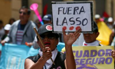 La principal marcha de los trabajadores en Quito recorrió varias calles antes de llegar a la Plaza de San Francisco, cerca de la casa de Gobierno / Foto: EFE