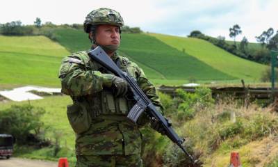 Este despliegue fue acordado por los presidentes de Ecuador y Colombia, y se ha comenzado a aplicar tras la cumbre bilateral llevada a cabo a finales de enero / Foto: EFE