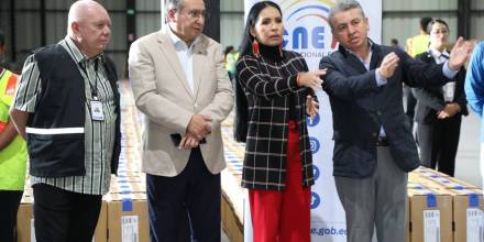 CNE inició la distribución de paquetes electorales hacia el exterior