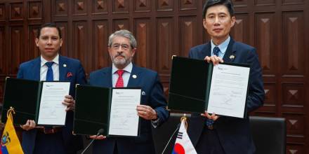 Ecuador recibió 290 mil dosis de vacuna contra la fiebre amarilla