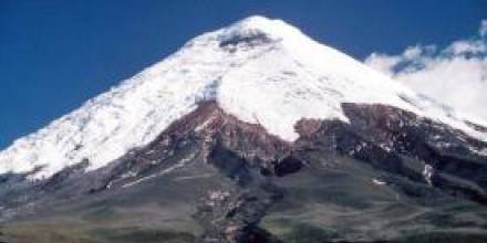 Volcán Cotopaxi registra actividad alta, según IG