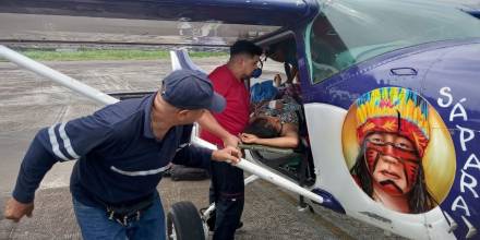 EFELa Dirección Distrital 22D03-Aguarico activó el transporte aéreo para salvar la vida de la madre y el niño / Foto: cortesía ministerio de Salud