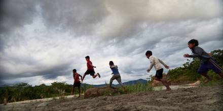 Comunidad A'i Cofan Sinangoe solicita una nueva escuela