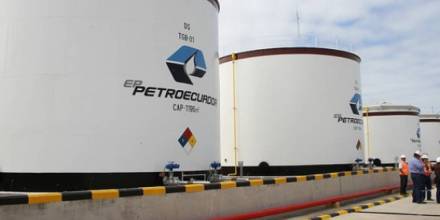 Ecuador otorga a Glencore exportación de 1,3 millones de barriles de fueloil