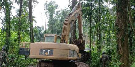 Maquinaria de minería ilegal fue destruida en Orellana