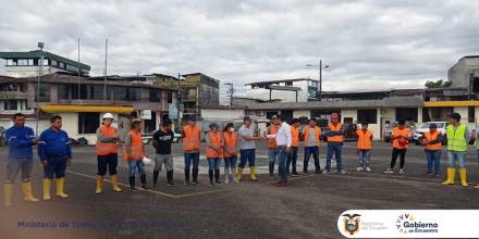 6 microempresas trabajarán en el mantenimiento vial en Pastaza / Foto: cortesía MOP
