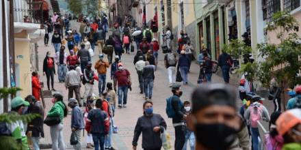 El cambio de semáforo disparó los contagios y fallecidos por coronavirus en Quito