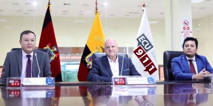 Ecuador elimina todas las restricciones de ingreso al país por covid-19