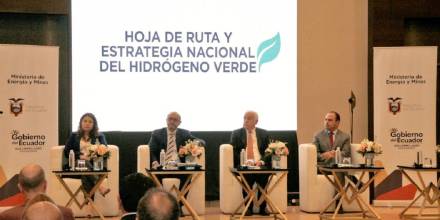 Ecuador lanza su hoja de ruta con tres fases para el desarrollo del hidrógeno verde