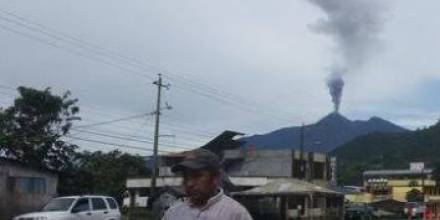 Instituto Geofísico anuncia actividad eruptiva alta en volcán Reventador
