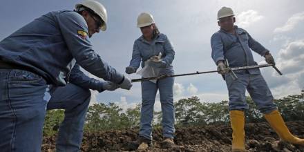 El 90 % de la nómina de Petroecuador es de Sucumbíos, Orellana y Napo