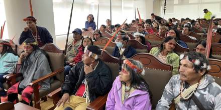 Las nacionalidades indígenas waorani y cofán presentaron este martes un recurso ante la Corte Constitucional de Ecuador / Foto: cortesía Confeniae