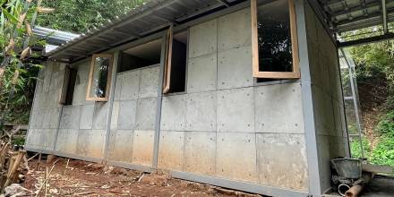 Un grupo de científicos ha demostrado que podrían sustituir una parte de la arena para el hormigón y el mortero necesarios para construir una casa de bajo coste/ Foto: cortesía EFE