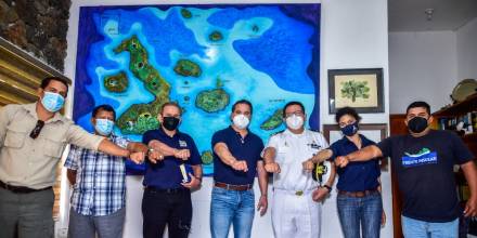 Ecuador mantiene vigilancia ante embarcaciones pesqueras cerca de Galápagos / Foto EFE