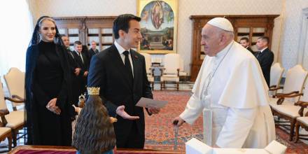Noboa se reunió 30 minutos con el papa Francisco en el Vaticano