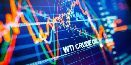 El petróleo WTI, referente de Ecuador, bajó a $ 77,68 el barril