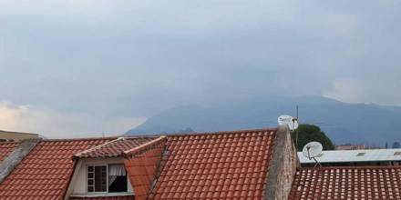 Cuenca, Azogues y Macas soportan la caída de ceniza del volcán Sangay