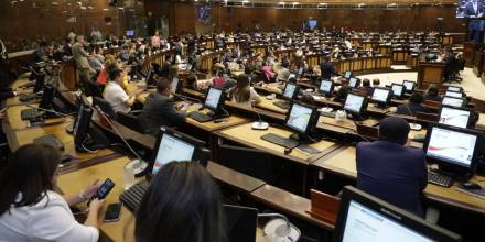 La Asamblea retomó juicio político a Lasso