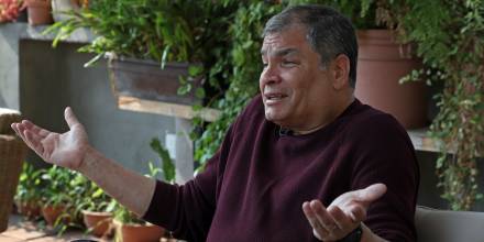 Rafael Correa: Guillermo Lasso “va a recibir un país en ruinas” / Foto: EFE