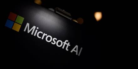 Microsoft anuncia una inversión “de miles de millones” de dólares en OpenAI / Foto: EFE