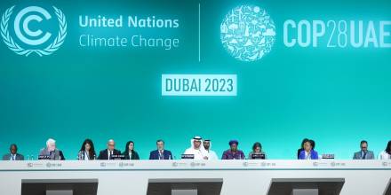La COP28 aprueba poner en marcha el nuevo fondo de pérdidas para los países más vulnerables