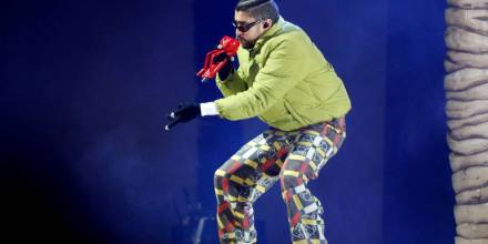 Bad Bunny saldrá en la portada de la revista Time con un texto en español por primera vez / Foto: EFE