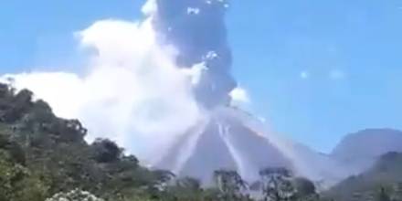 [Video] Los volcanes Reventador y Sangay registran mayor actividad en Ecuador