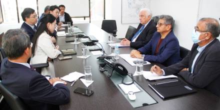 Fernando Santos se reunió con el presidente de PowerChina