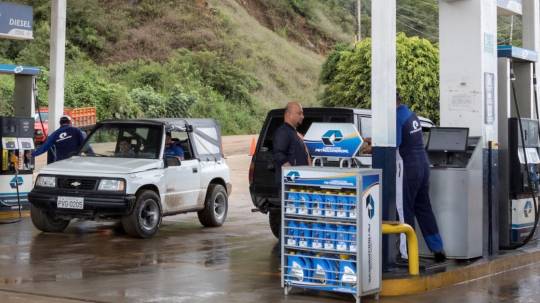 Los nuevos precios de la gasolina y el diésel ya están vigentes / Foto: cortesía Petroecuador