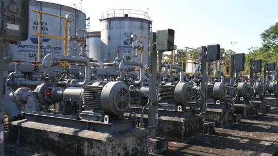 La demanda de diésel en la zona de influencia de Refinería Shushufindi es de aproximadamente 65 mil galones diarios exclusivamente para el sector automotriz / Foto: cortesía Petroecuador