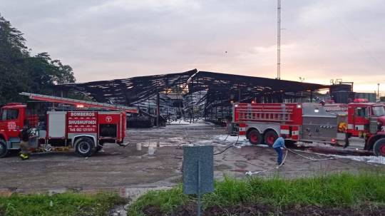Incendio en estación de Petroecuador provocó alarma en Shushufindi / Foto: cortesía Petreoecuador