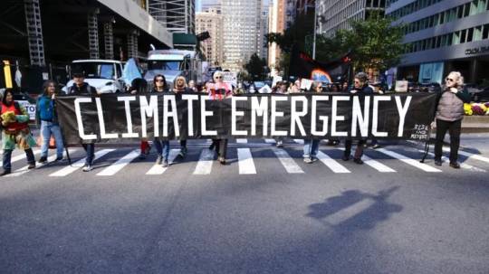 Un juicio contra las compañías petroleras refleja los intentos progresistas de criminalizar el desacuerdo / Foto: The Dispatch
