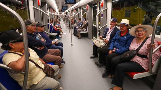 Por primera vez los ciudadanos de la capital ecuatoriana pueden acceder de manera regular a usar este transporte
