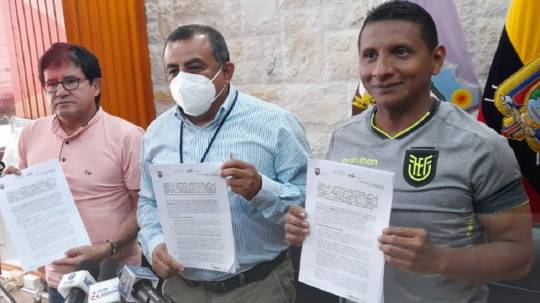 Convenio para habilitar la vía Baeza-Lago Agrio fue firmado / Foto: cortesía ministerio de Obras