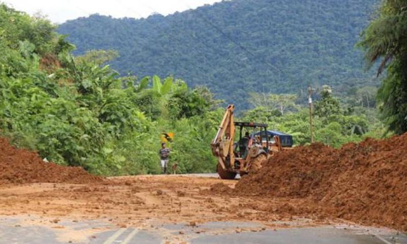 Ocho derrumbes mantienen bloqueado el paso vehicular de la vía Méndez-Morona, en la provincia amazónica de Morona Santiago. Foto: Cortesía zonal 6 del Ministerio de Transporte y Obras Públicas.  Foto: El Comercio