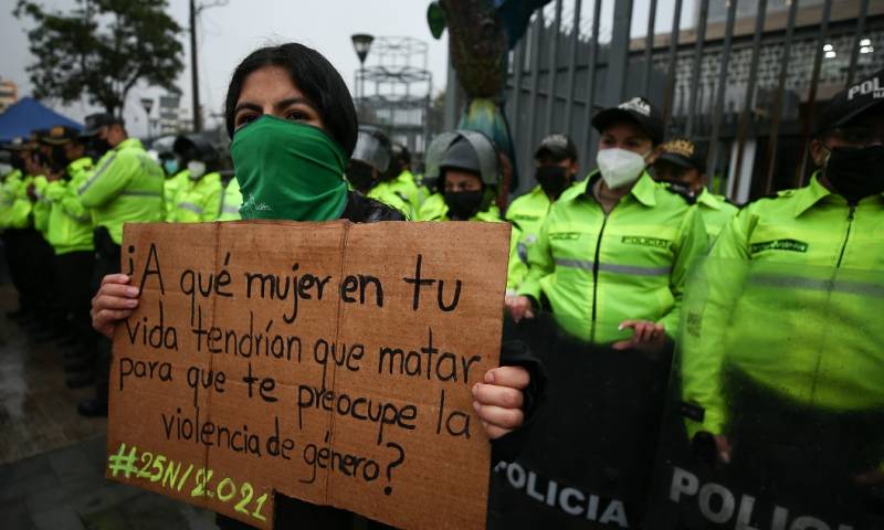 Un estudio revelado este viernes, señala que 85 de las 206 muertes, fueron femicidios/feminicidios íntimo, familiar, sexual o de otra índole / Foto: EFE