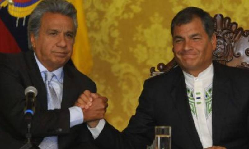 Lenin Moreno y Rafael Correa. Foto: API.