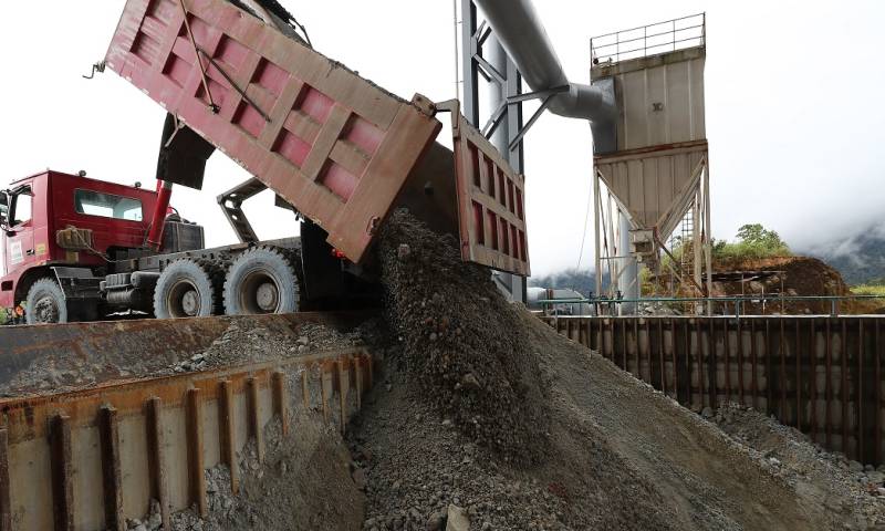Ecuador sumó 646 millones de dólares en exportaciones mineras hasta octubre / Foto: EFE