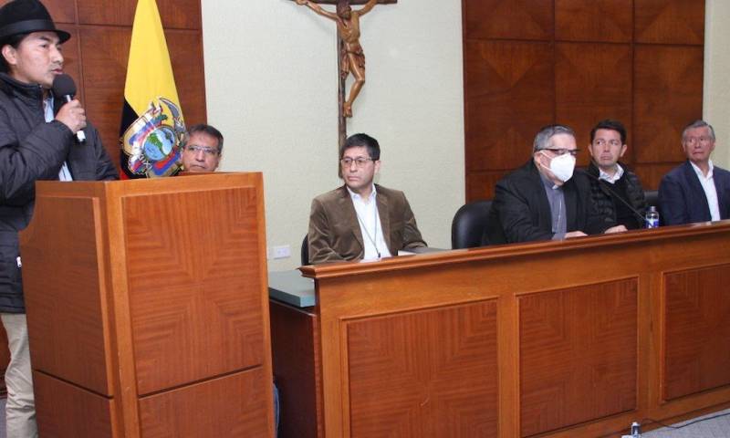 Inicia el diálogo en Ecuador entre el Gobierno y los indígenas en medio de reclamos / Foto: EFE
