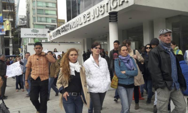 La esposa de Correa apoya a un acusado de violación - Foto: 4 Pelagatos